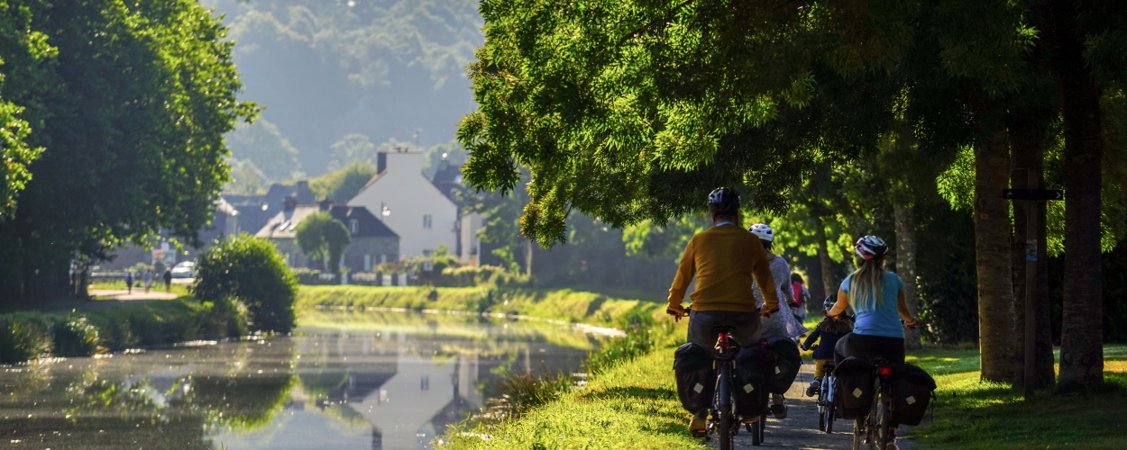 Canal de Nantes à Brest en famille Gouarec Bretagne La Vélodyssée Aurélie Stapf 3 HD